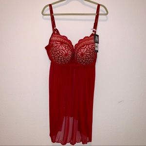 NWT Daisy Fuentes Burgundy Mesh and Lace Lingerie